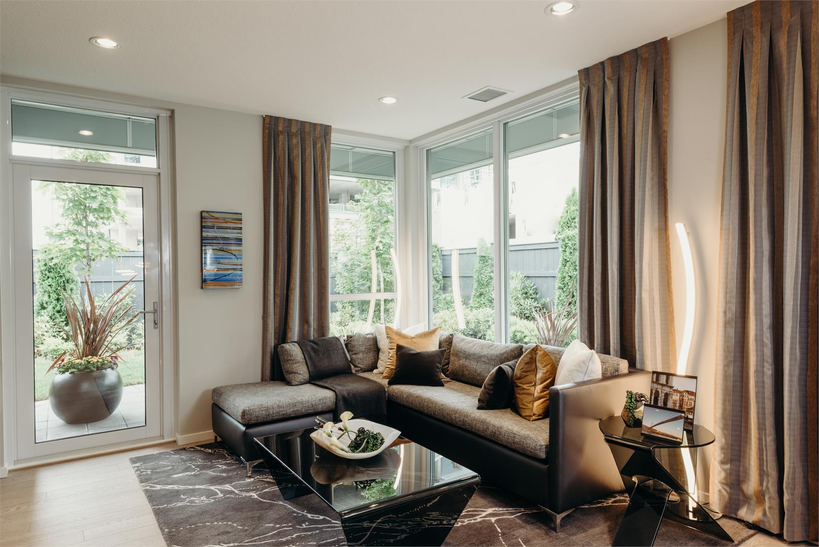 Property Detail
